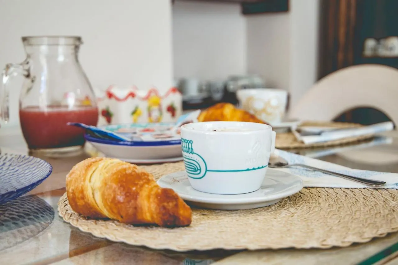 Home Dentro Il Teatro CTA Bed & Breakfast