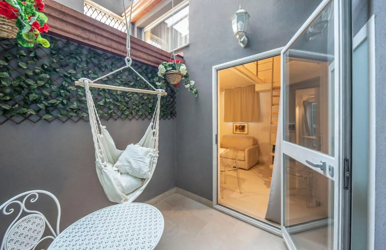 Bed & Breakfast Home Dentro Il Teatro CTA
