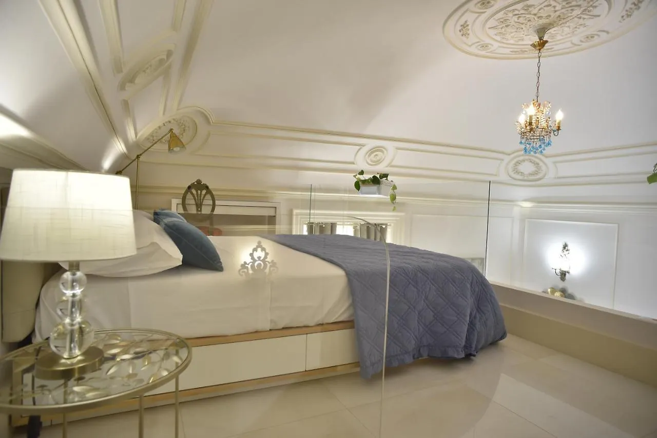 Bed & Breakfast Home Dentro Il Teatro CTA