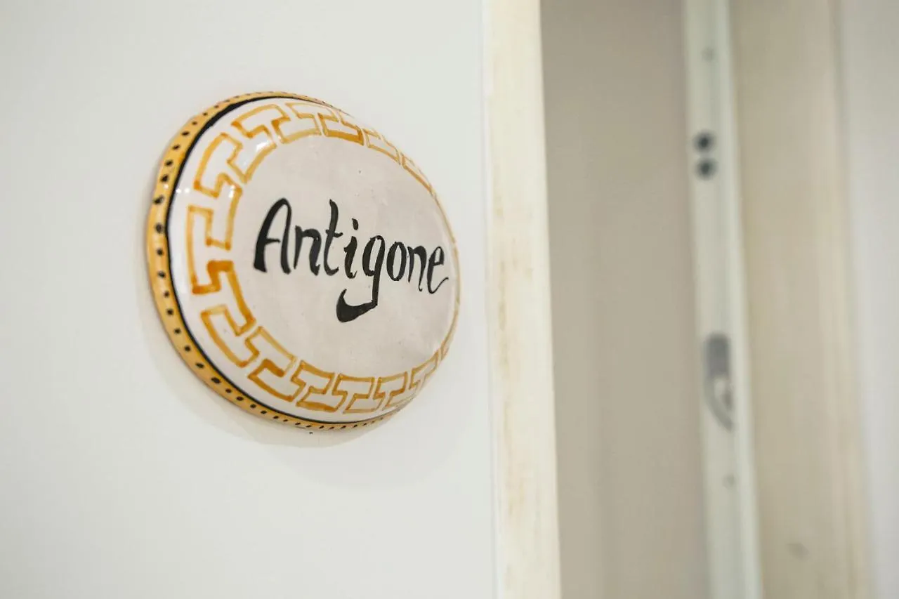 Home Dentro Il Teatro Catania